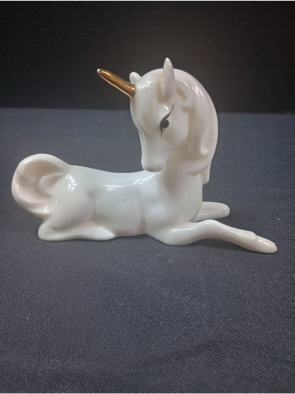 Vintage Retro 1980s ENESCO White Ceramic/Porcelain  Unicorn With With Gold Horn
